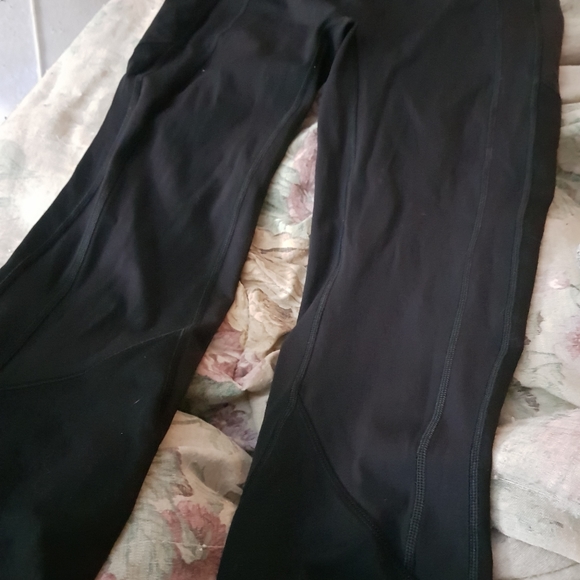 Lululemon All the Right Places Crop - Picture 3 of 6